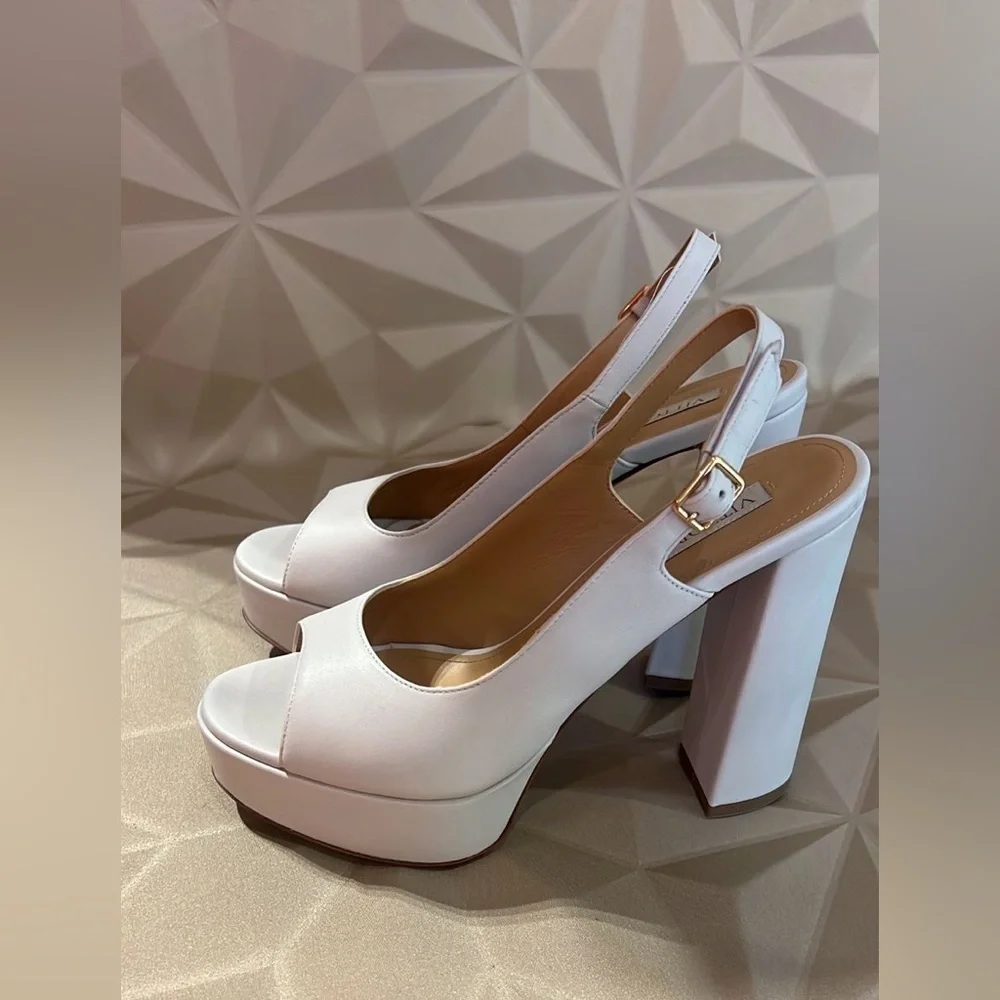 Vittorio Virgili Made In Italy White Platform Slingback Heels